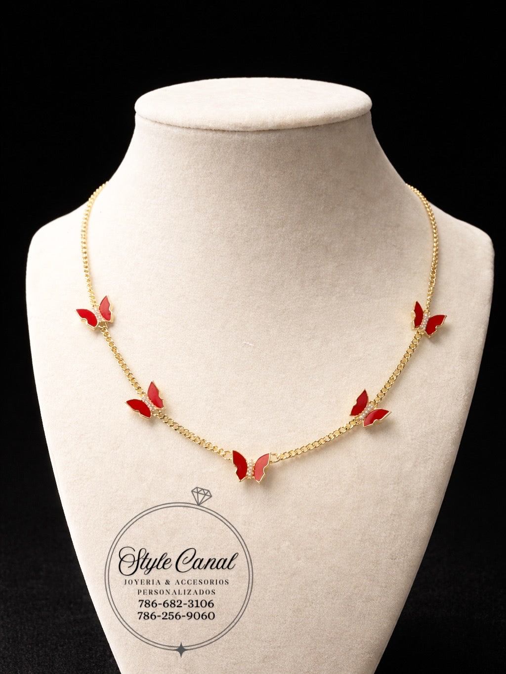 Cadena cubanita con mariposas